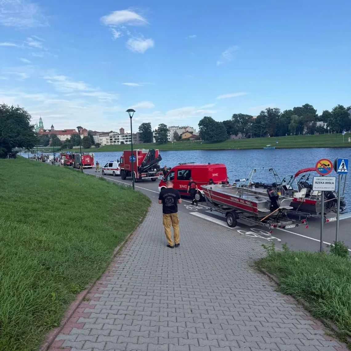 tragedia na Wiśle, utonięcie w Krakowie, skok do Wisły, WOPR Kraków, ratownictwo wodne
