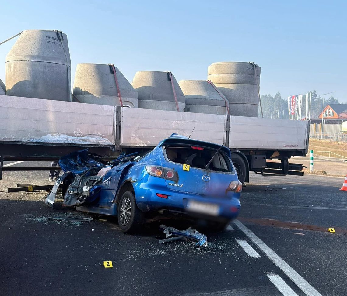 Podhale, Orawa, Chyżne, powiat nowotarski, tragiczny wypadek, nie żyje 28-letnia kobieta, nie żyje 28-latka z gminy Jabłonka