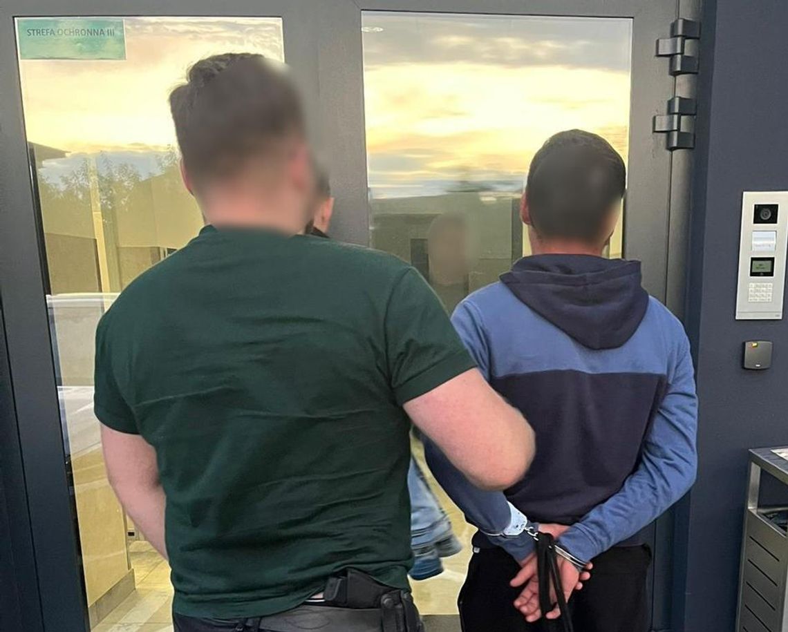 Zatrzymany przez policję.