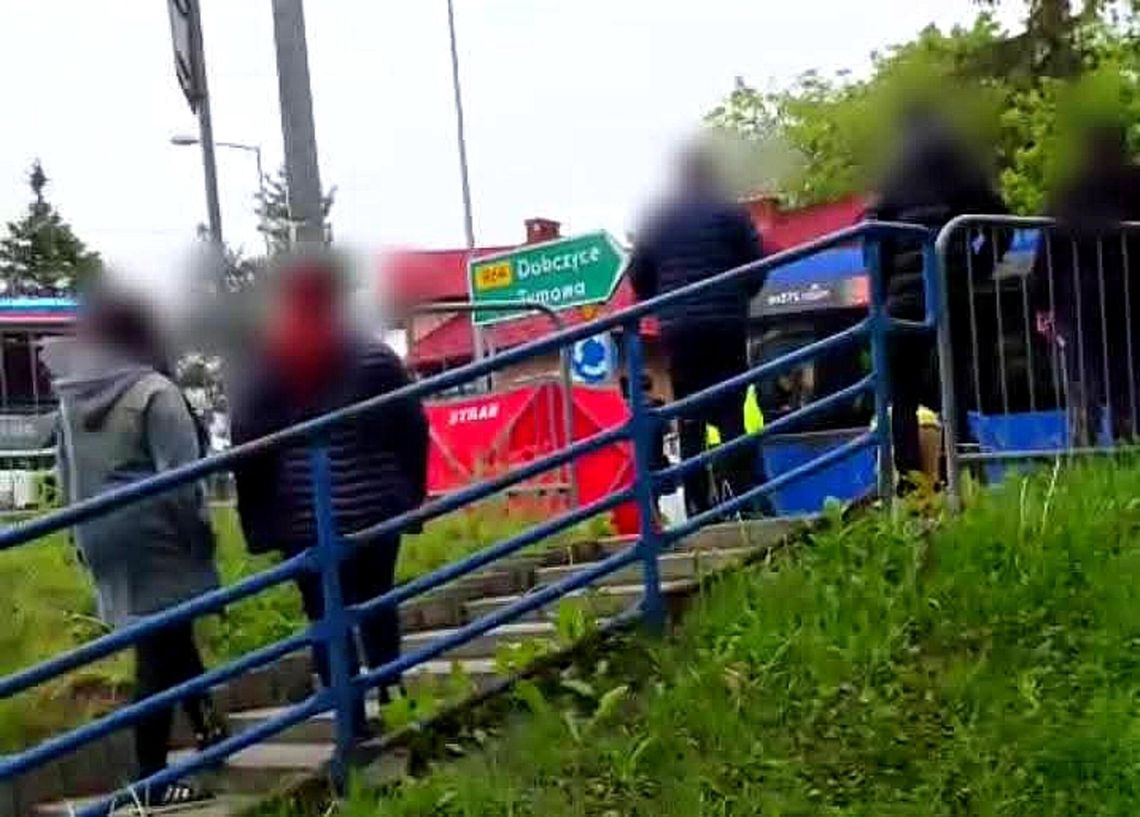 Wieliczka, powiat wielicki, potrącenie dziecka, dziecko potrącone, na sygnale, akcja ratunkowa, lotniczy pogotowie ratunkowe, śmigłowiec LPR