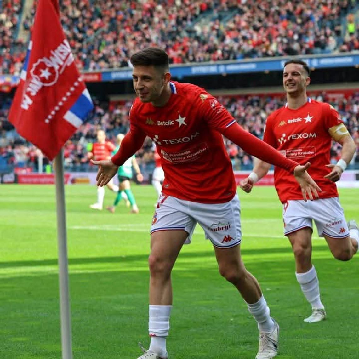 Wielkanocny dreszczowiec przy Reymonta. Wisła Kraków dwukrotnie odrabia straty i wygrywa Wisła Kraków, górnik Łęczna, pierwsza liga, piłka nożna, Biała Gwiazda, Angel Rodado, zwycięstwo Wisły Kraków