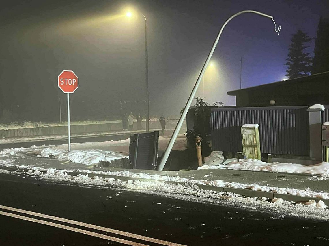 Olkusz, Rzemieślnicza, osuwisko w Olkuszu, na sygnale, ziemia zapadła się w Olkuszu, akcja strażaków, ewakuacja mieszkańców