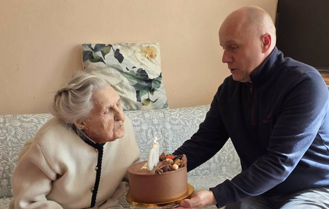 Wyjątkowy jubileusz w Nowym Targu. Pani Henryka Lewińska świętuje 100. urodziny! [ZDJĘCIA]