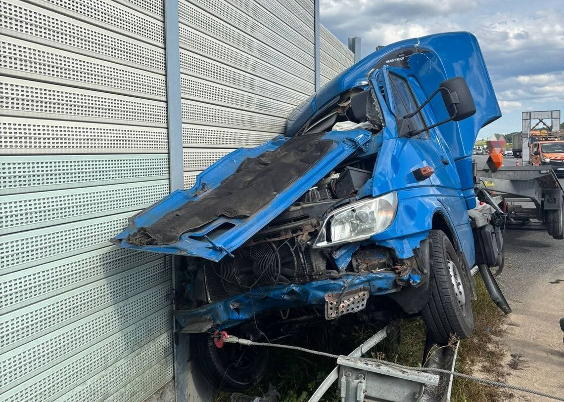 wypadek na autostradzie A4, autostrada A4, 438 kilometr autostrady A4, akcja ratunkowa, na sygnale, Targowisko