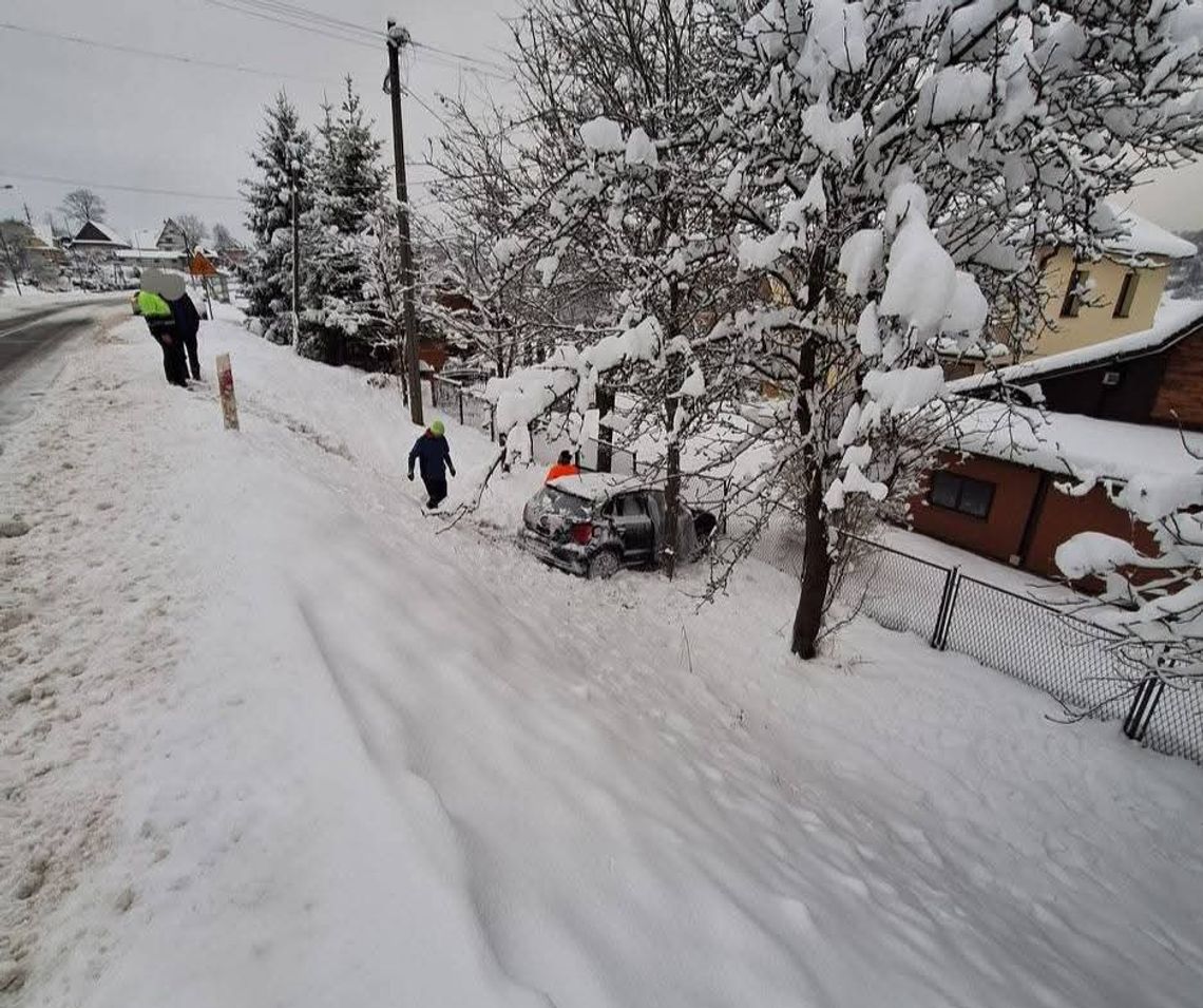 Rabka-Zdrój, Podhale, wypadek drogowy, kolizja drogowa, na sygnale, akcja ratunkowa