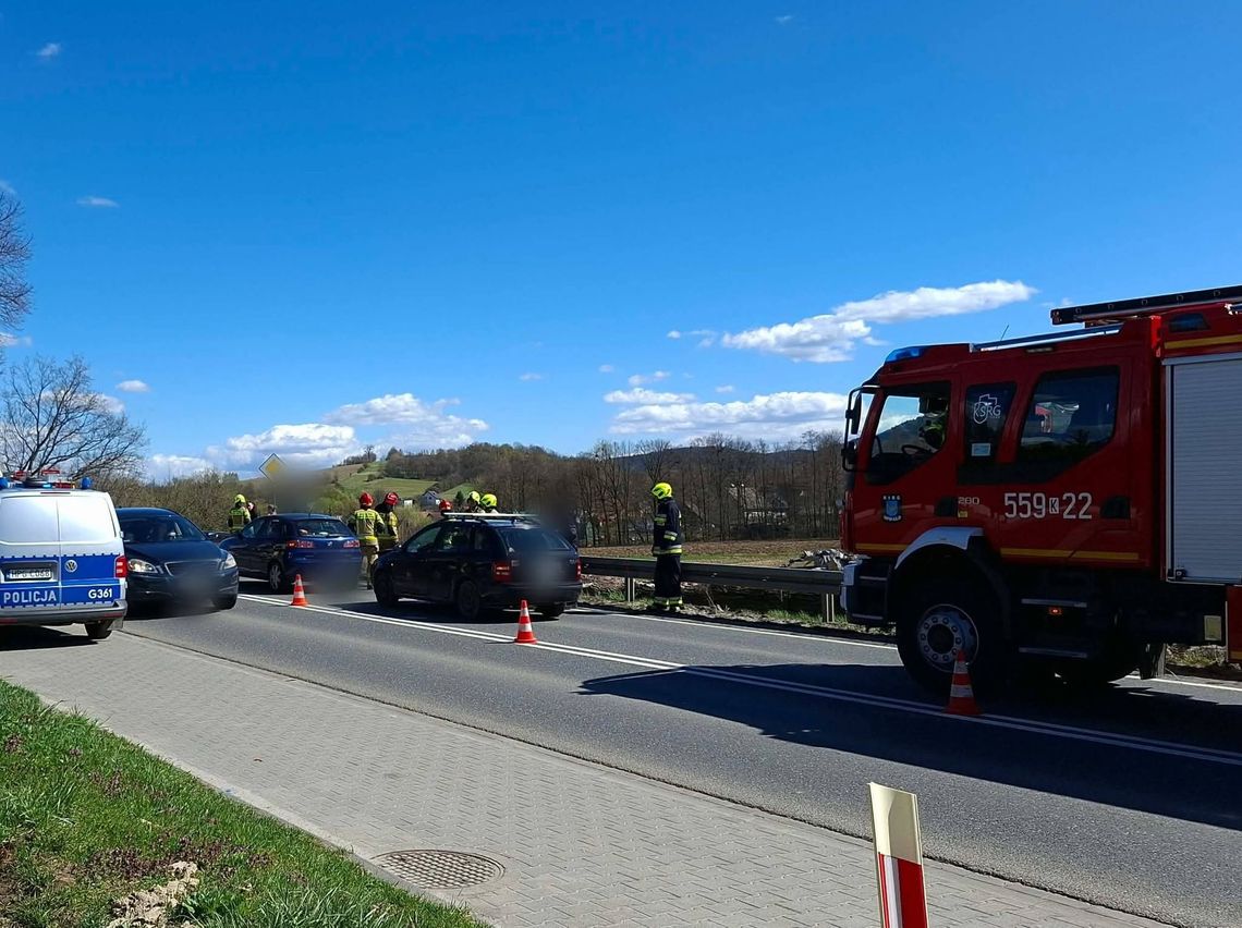 Inwałd, powiat wadowicki, DK52, droga krajowa, wypadek w inwałdzie, straż pożarna, strażacy