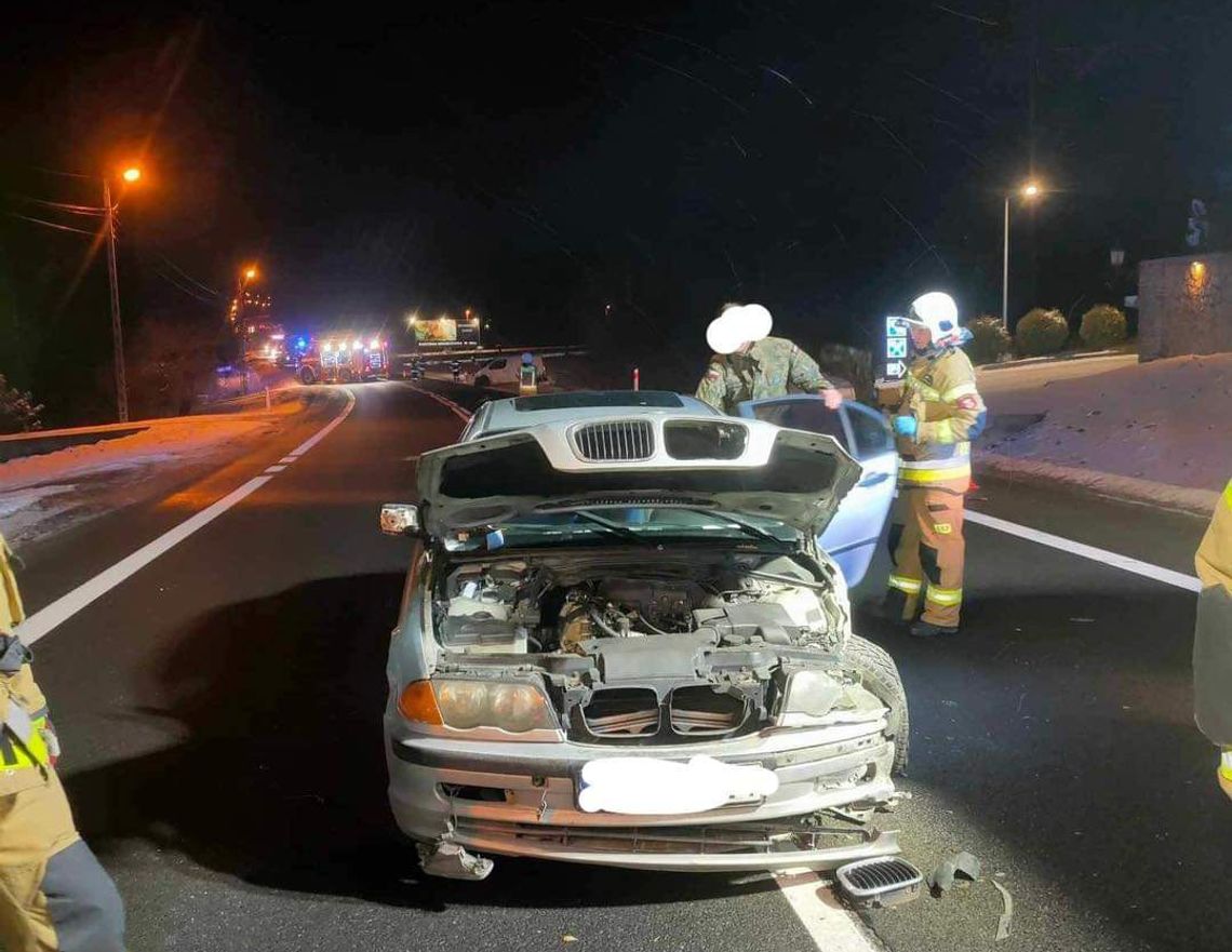 Na zdjęciu jeden z rozbitych pojazdów podczas wypadku na DK94 w Czajowicach