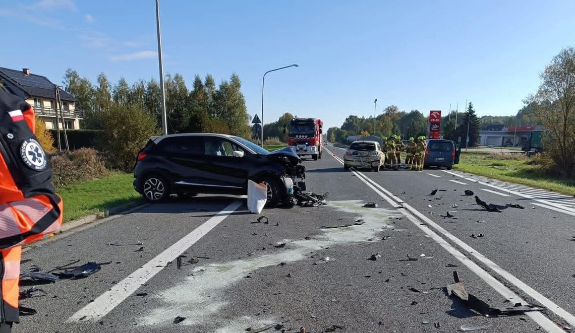 Gorzków, powiat bocheński, wypadek drogowy, karambol drogowy, zderzenie trzech samochodów, ranne osoby, poszkodowane dziecko, dziecko w szpitalu