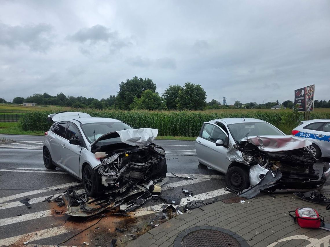 wypadek Brzeszcze, DW933 wypadek, wypadek Ofiar Oświęcimia, zderzenie samochodów Brzeszcze, kolizja Brzeszcze