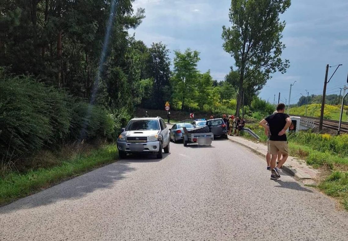 W sobotę na terenie miejscowości Jaksice doszło do wypadku drogowego