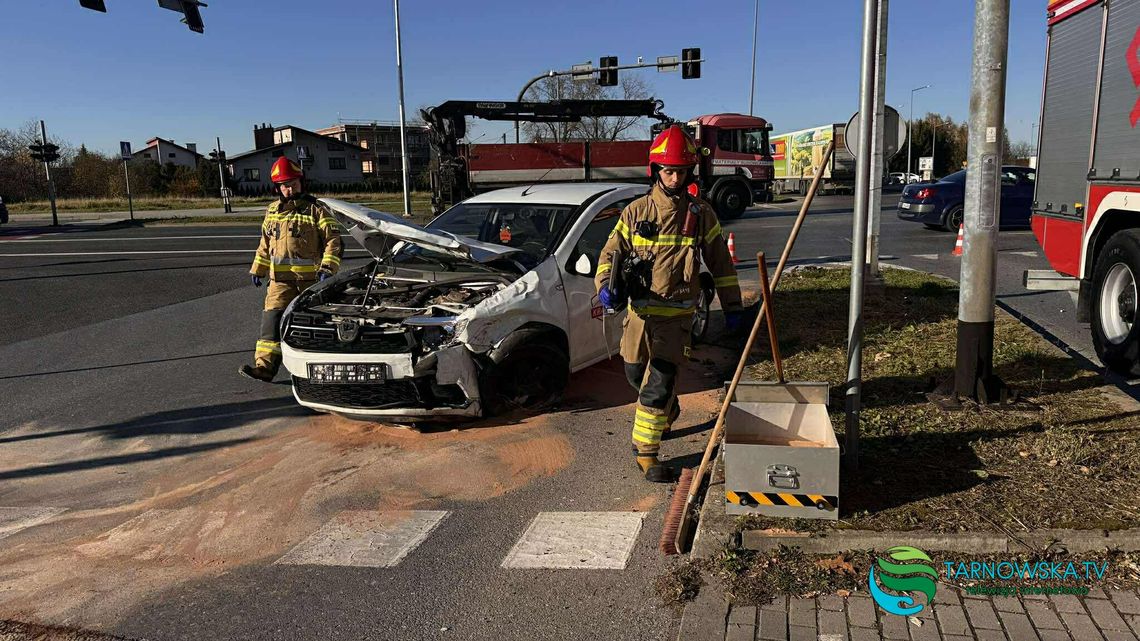 Tarnów, wypadek w Tarnowie, ulica krakowska w Tarnowie, zderzenie na zielonym świetle, nietypowy wypadek, wypadek drogowy