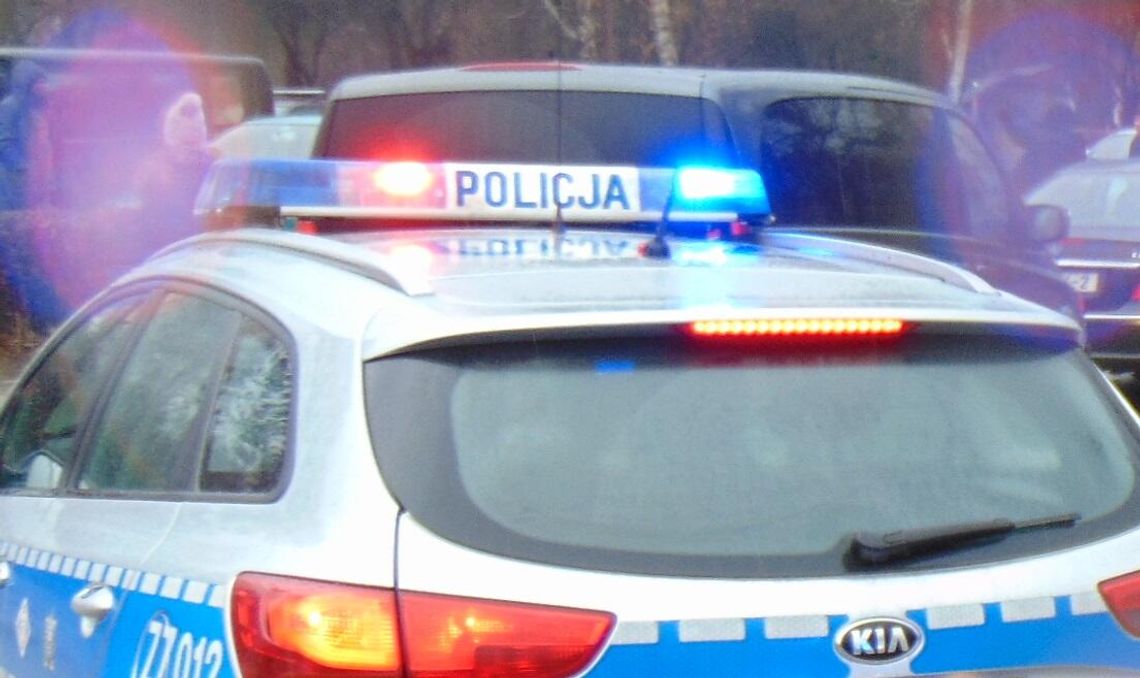 Policyjny radiowóz.