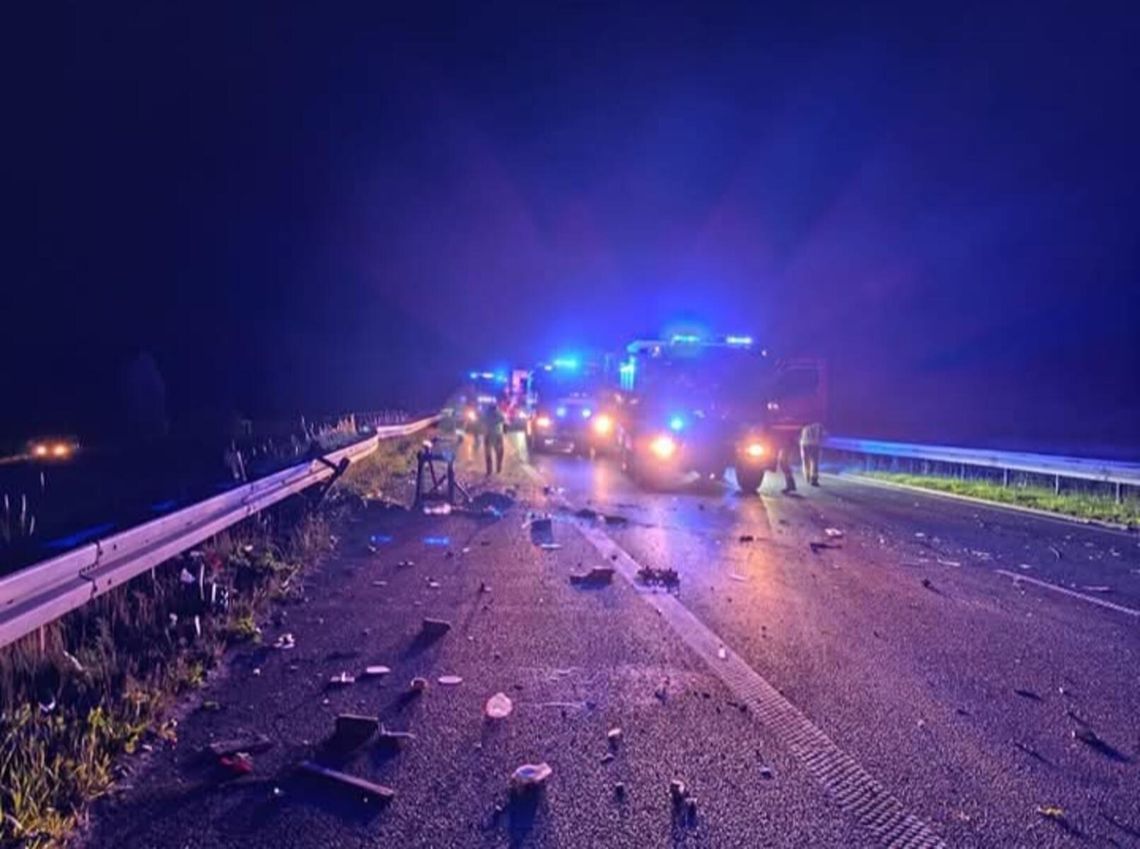 wypadek A4, A4 Bochnia, A4 Brzesko, wypadek bus, zderzenie bus osobówka, wypadek autostrada A4