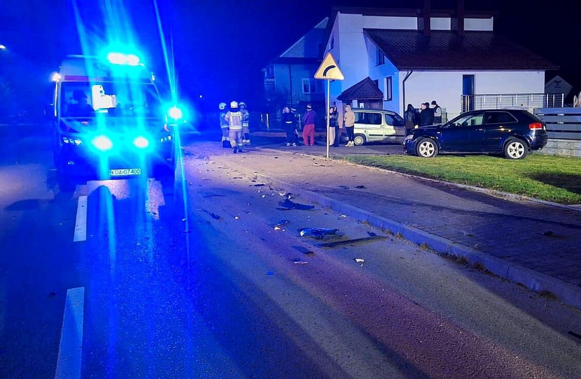 Żdżary, powiat dąbrowski, Dąbrowa Tarnowska, wypadek drogowy, zderzenie dwóch samochodów osobowych, dwóch kierowców w szpitalu