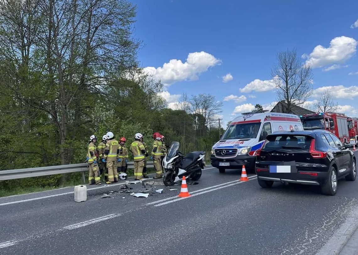 wypadek Spytkowice DK7, zderzenie samochodu z motocyklem Spytkowice, utrudnienia DK7 Spytkowice