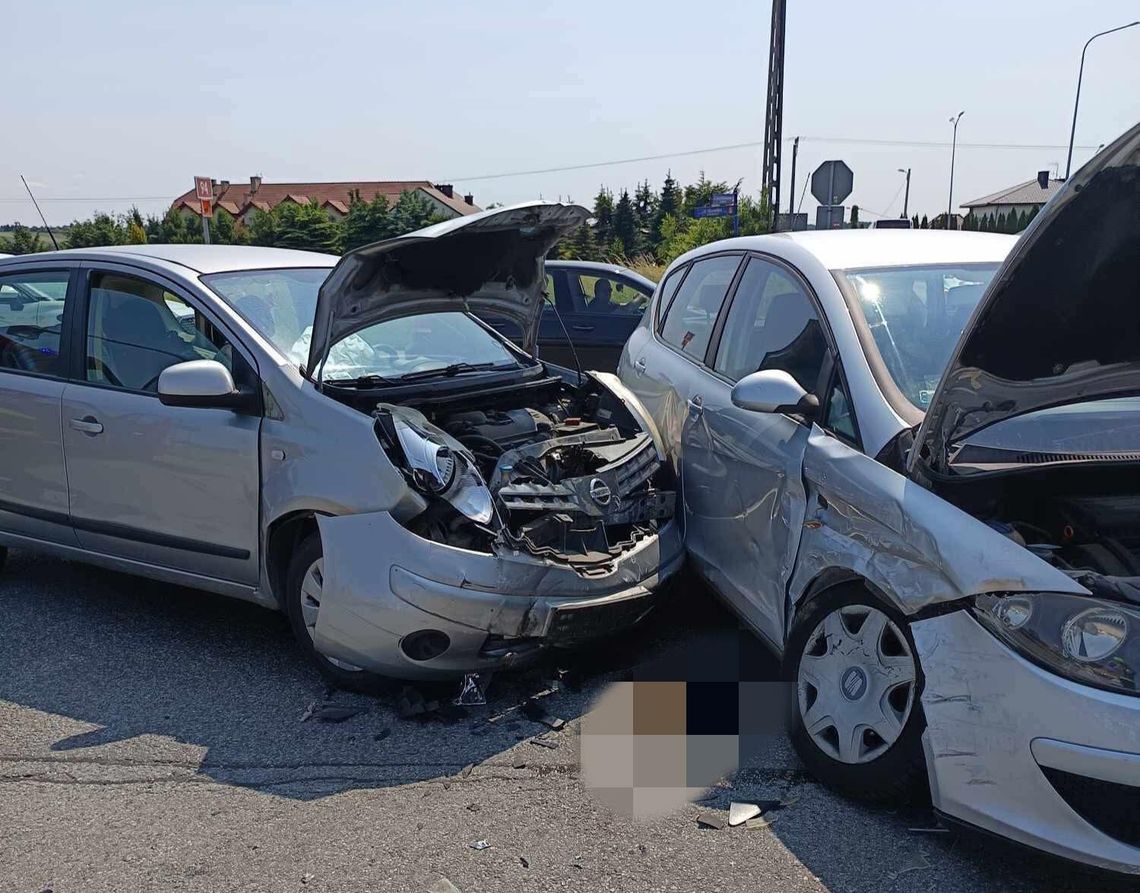 wypadek DK94 Jerzmanowice, zderzenie Jerzmanowice, wypadek pod Biedronką Jerzmanowice, ranna osoba Jerzmanowice, wypadek 12 czerwca DK94