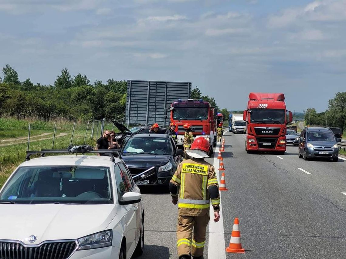 Zderzenie samochodów na krakowskim odcinku autostrady A4 [FOTO]