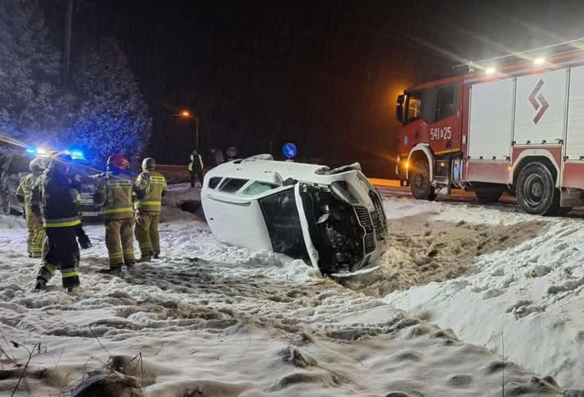 Zderzenie samochodów w Witowie. W Jurgowie pojazd wypadł z drogi [FOTO]