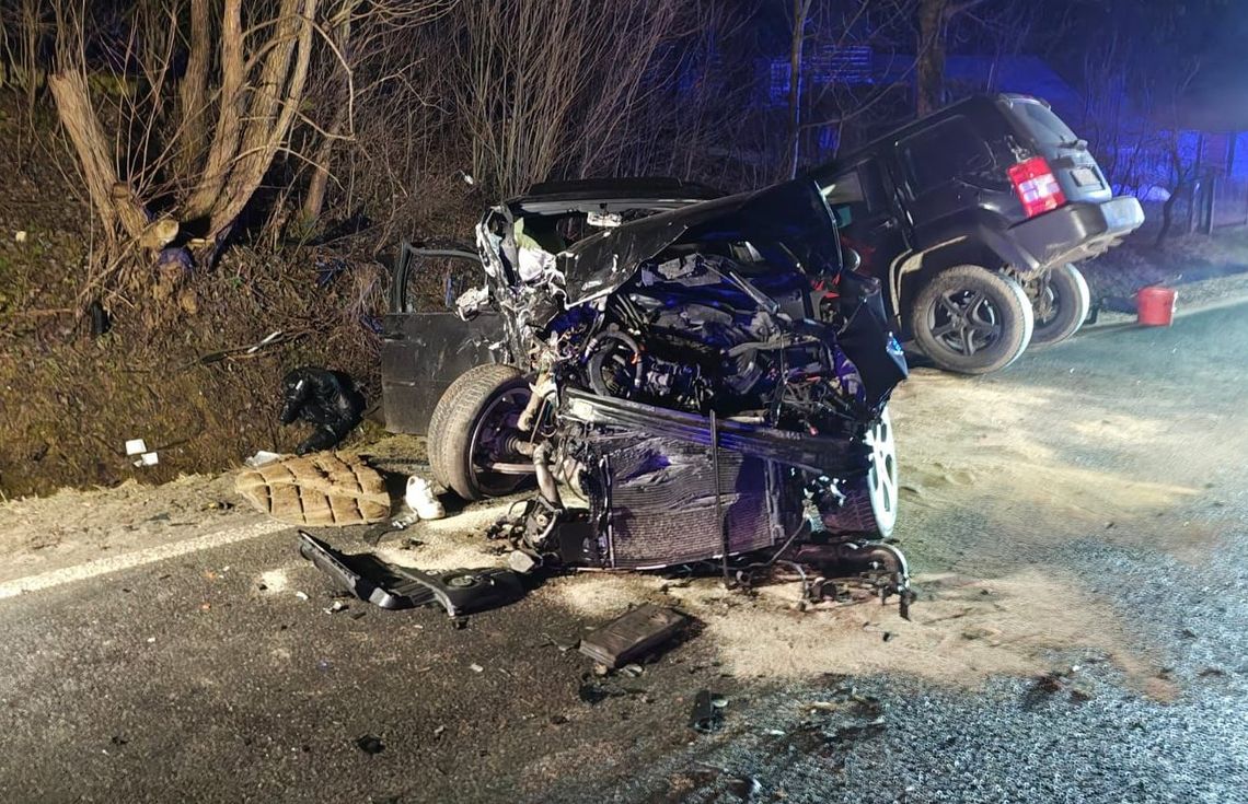 Lubomierz, powiat limanowski, wypadek samochodowy, na sygnale, pijany kierowca, zderzenie dwóch samochodów osobowych