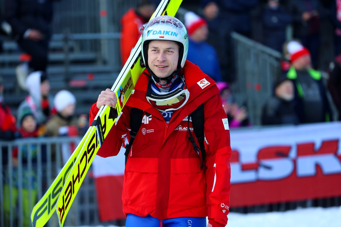 Na zdjęciu Aleksander Zniszczoł, zajmujący trzecie miejsce po pierwszej serii w Willingen