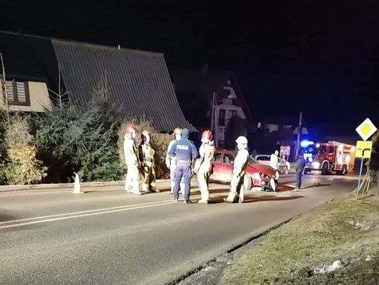 Nowe Bystre. Zderzenie autobusu i samochodu osobowego