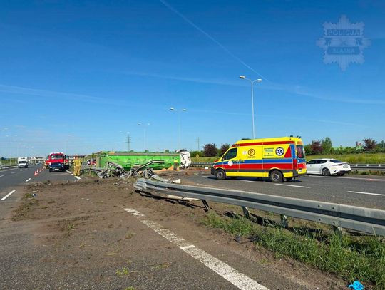 Ciężarówka przewróciła się na A4 w Gliwicach. Autostrada zablokowana przez kilka godzin