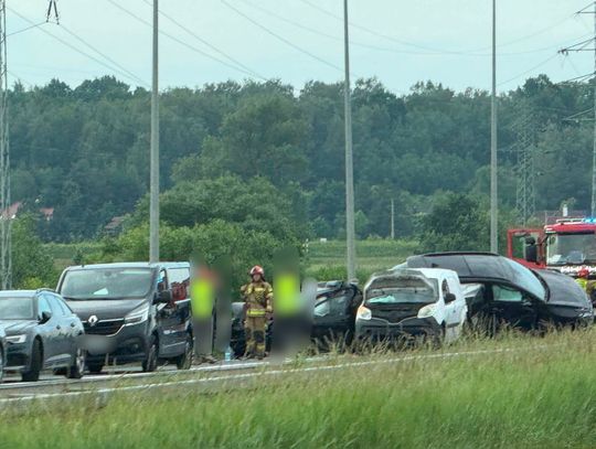 Karambol na S7 w Krakowie. Zderzenie ośmiu aut uznane za katastrofę, LPR w akcji
