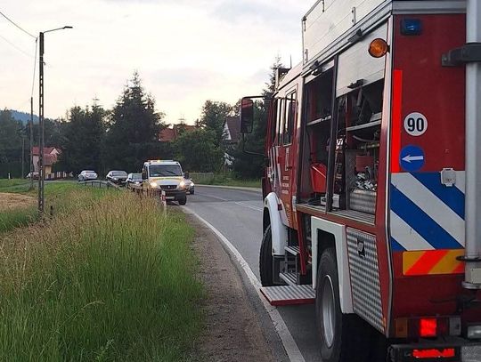 Zderzenie dwóch aut na DK28 w Rabie Niżnej. Wprowadzono ruch wahadłowy