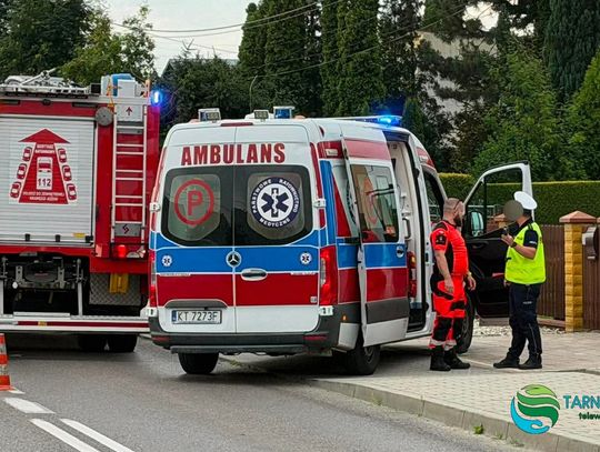 Zderzenie trzech aut w Koszycach Wielkich. Trzy osoby ranne, droga zablokowana