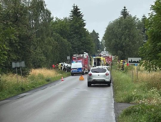 Tragiczny wypadek w Podmiejskiej Woli. Nie żyje 65-letni kierowca osobówki
