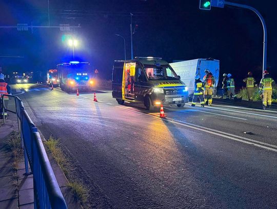 Nocna kolizja trzech pojazdów na DK94 w Łukanowicach