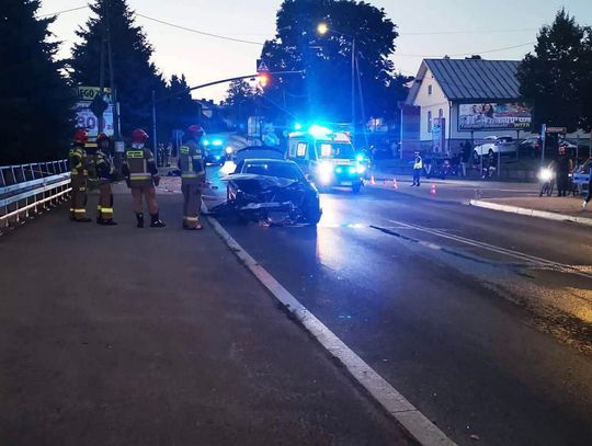 Zderzenie motocykla z autem w Dąbrowie Tarnowskiej. Motocyklista w szpitalu