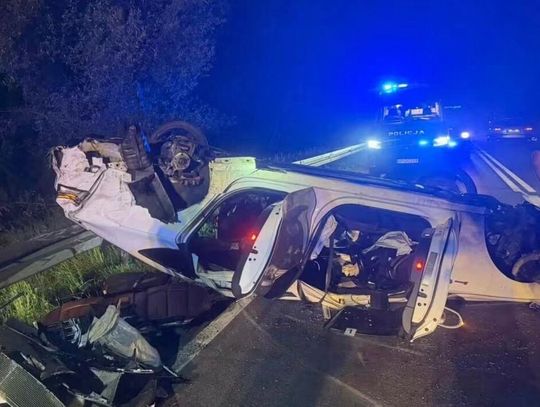 Dachowanie na DK75 w Maciejowej. Na miejscu interweniowały służby