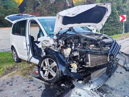 Wypadek na DK75 w Będzieszynie. Dwie osoby w szpitalu