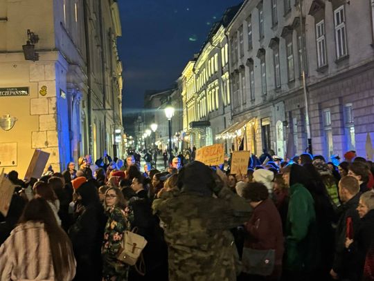 „Czerwona kartka za aborcję”. Kraków dołącza do protestu 22 października