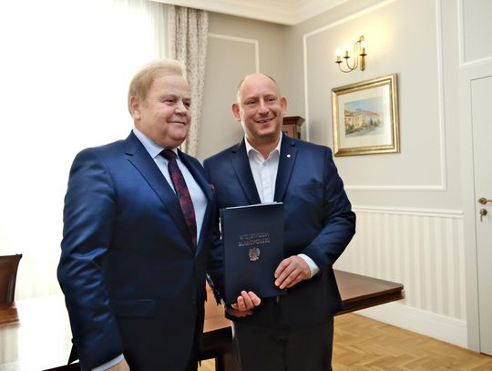 Rozbroić ekologiczną bombę. Prawie 6,5 mln zł rządowego dofinansowania na usunięcie niebezpiecznych odpadów w Olkuszu