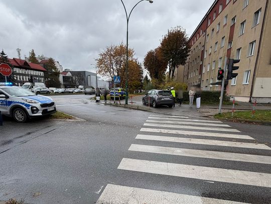 Potrącenie pieszej na pasach w Nowym Targu. 66-latka trafiła do szpitala